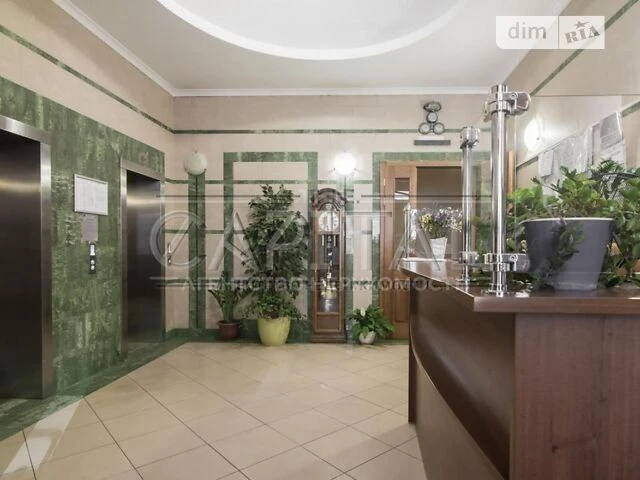 Продаж 4к квартири 220 кв. м на вул. Паторжинського 14 • ID