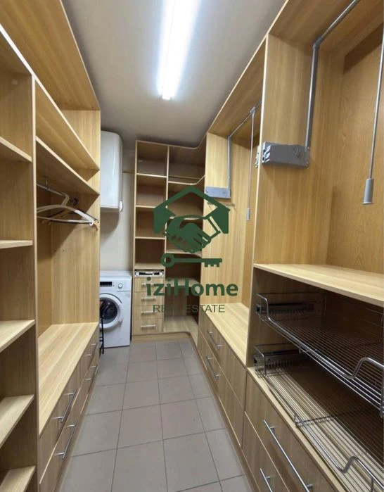 New‼️Таирова/Тополёва/Вузовский‼️Трёшка, 130 м2 + кладовка в