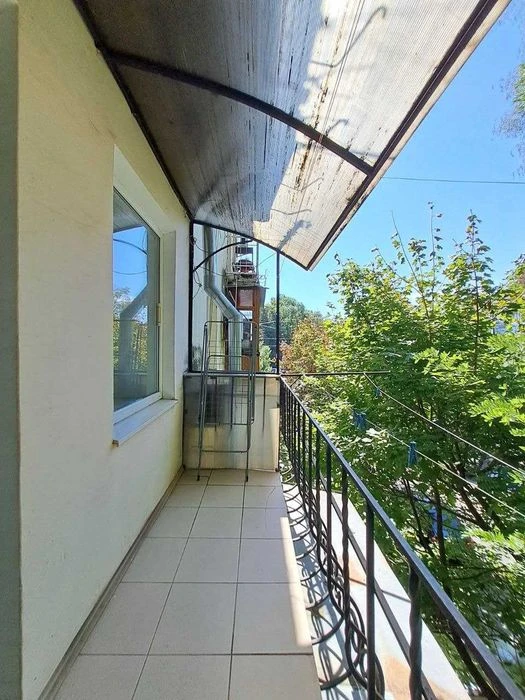 Продам 2к. квартиру в центре Одессы - рядом парк и море