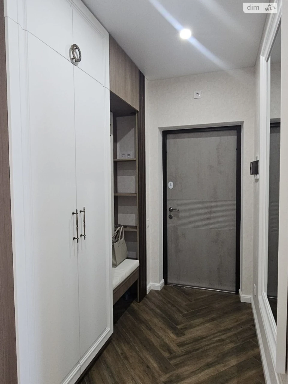 Продажа квартиры.