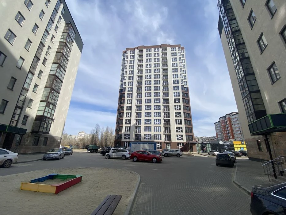 Продам 1 комн квартиру в ЖК Айсберг 2