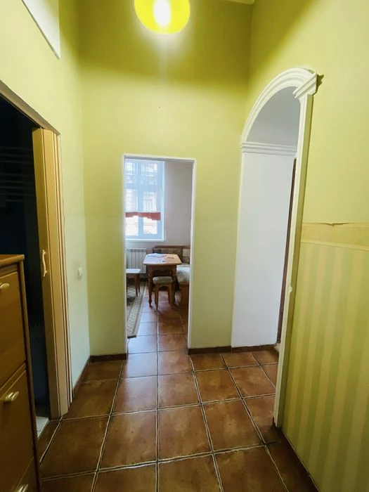 Продаж квартири в центрі Львова! Гарна вулиця, Площа Ринок 7