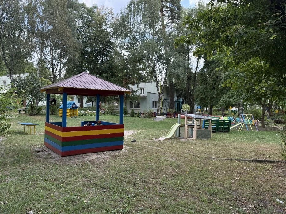Продається/2кімнатна-55м2/в Києві/Свʼятошинському р-н./вул.У