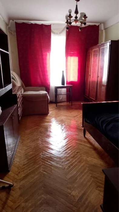 Продається/2кімнатна-55м2/в Києві/Свʼятошинському р-н./вул.У