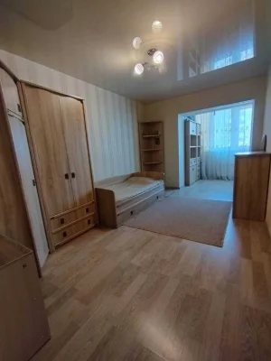 Продам просторную 2-комн. квартиру с РЕМОНТОМ в ЖК "Острова"
