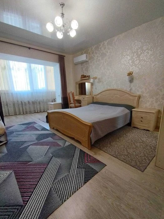 Продам просторную 2-комн. квартиру с РЕМОНТОМ в ЖК "Острова"