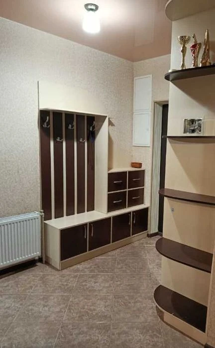 Продам просторную 2-комн. квартиру с РЕМОНТОМ в ЖК "Острова"
