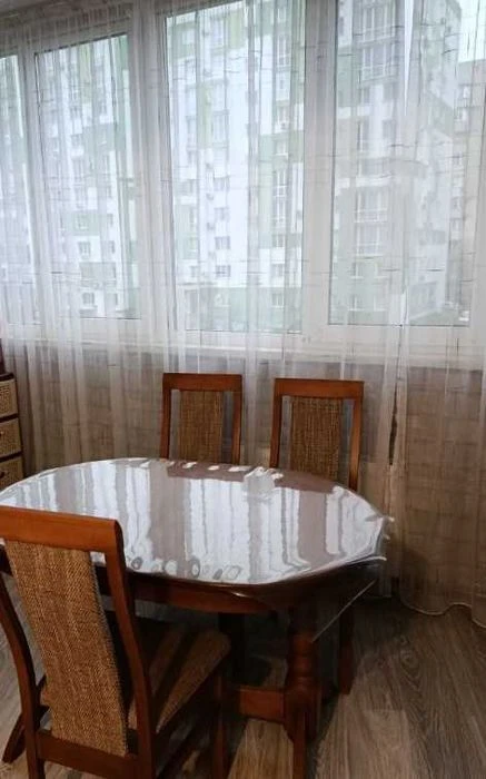 Продам просторную 2-комн. квартиру с РЕМОНТОМ в ЖК "Острова"