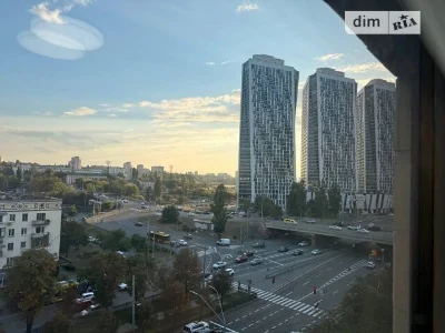 Продаж 1к квартири 29.3 кв. м на просп. Берестейський 12 • I