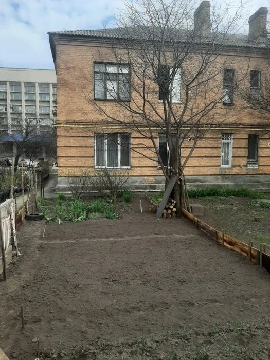 Продаж 3 кімн.кв вул. Благовісна 152 + гараж.