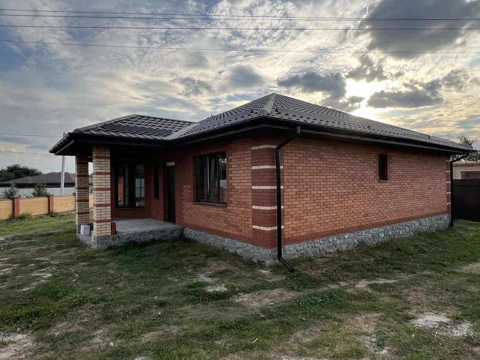 Продам будинок вул. Лучниківська 16 В