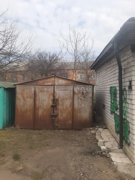 Продаж 3 кімн.кв вул. Благовісна 152 + гараж.