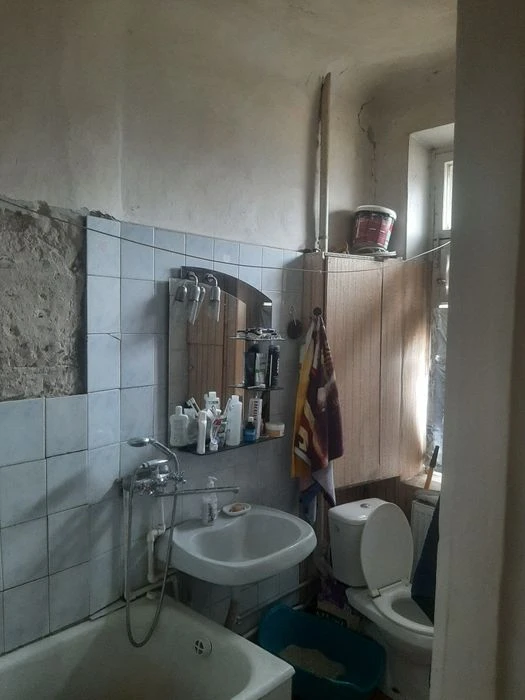 Продаж 3 кімн.кв вул. Благовісна 152 + гараж.