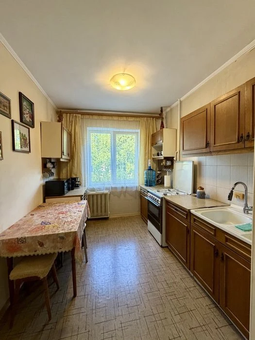 Продаж 3-кім. квартири 74 м.кв.,по вул. Пулюя, Львів, Франкі