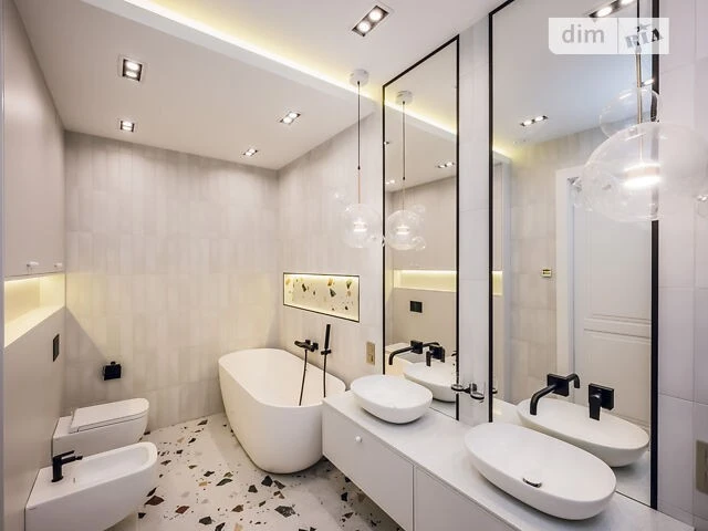 Продаж 5к квартири 266 кв. м на вул. Дмитра Годзенка 13 • ID