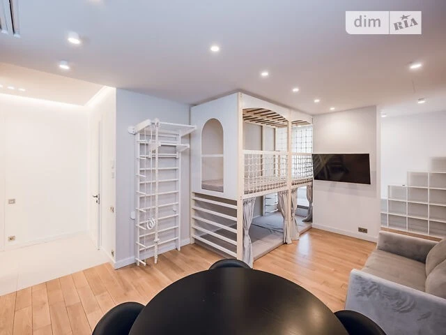 Продаж 5к квартири 266 кв. м на вул. Дмитра Годзенка 13 • ID
