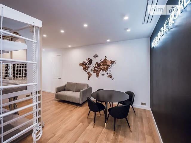 Продаж 5к квартири 266 кв. м на вул. Дмитра Годзенка 13 • ID