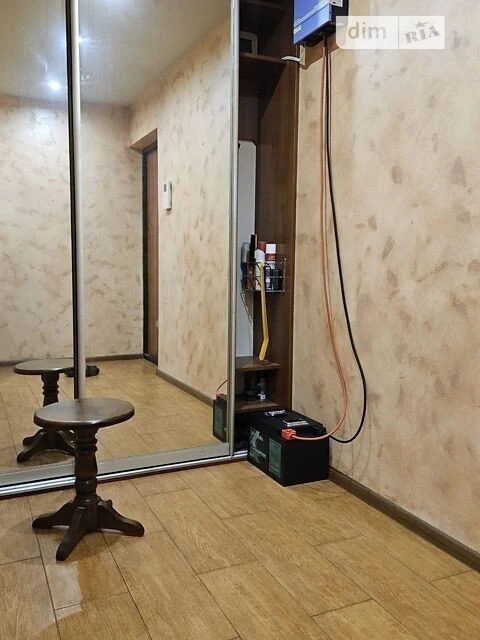 Продаж 1к квартири 37 кв. м на вул. Академіка Возіанова 10 •