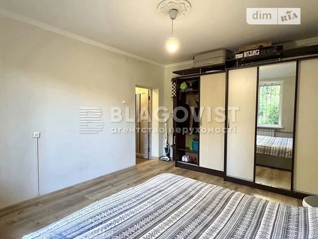 Продаж 2к квартири 45.3 кв. м на вул. Олексіївська 10/12 • I