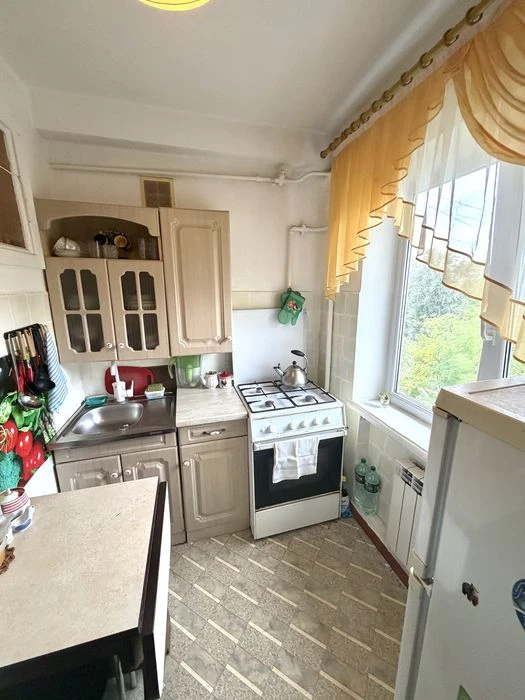 Продается 1 ком квартира в центре Вознесеновского р-на по ул
