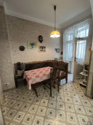 Продаж румунського люкса в р-ні вул.Кобилянської