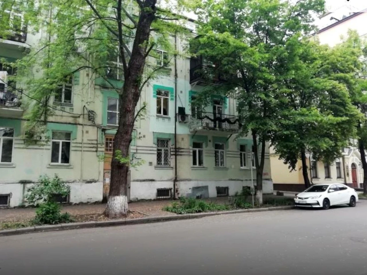 Продаж Квартира Поділ