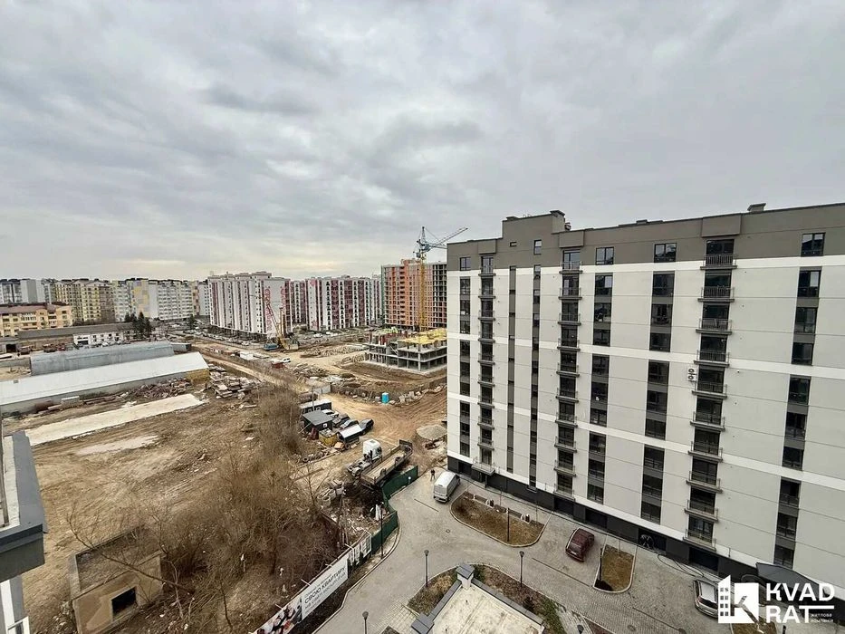 Здана 1 кім квартира готова до ремонту неподалік міського оз