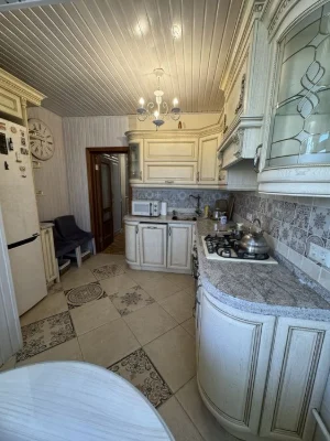 Продам 2х ком в Приморском районе
