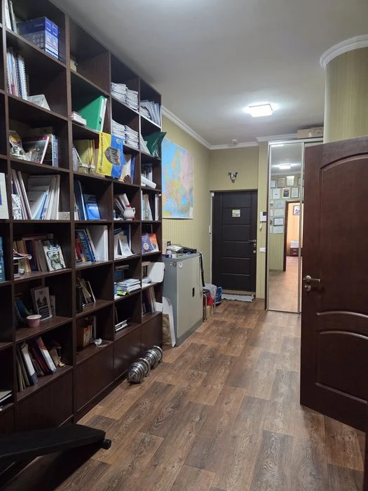 For sale 1-room apartment 63 sq.m., Botanical Garden