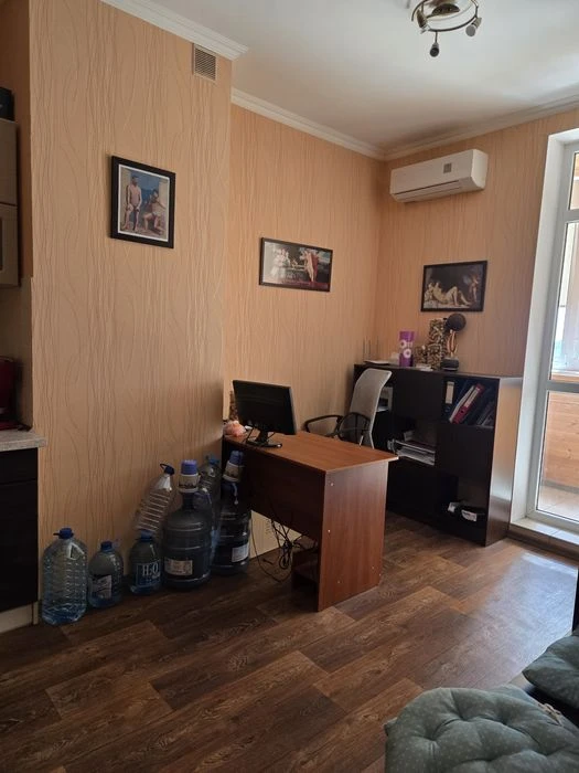 For sale 1-room apartment 63 sq.m., Botanical Garden