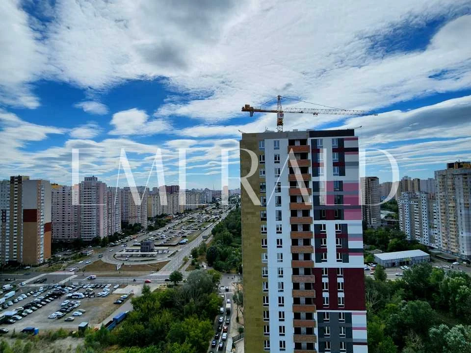 Квартира. Київ, Тепловозна вул.