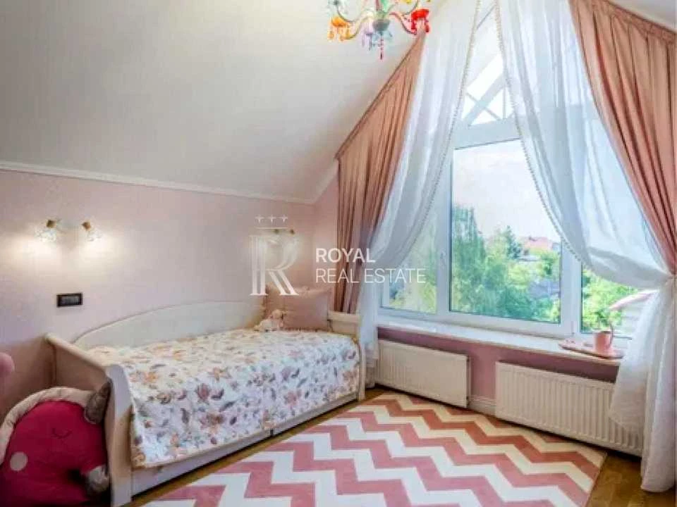Будинок. Київ, Вербова
