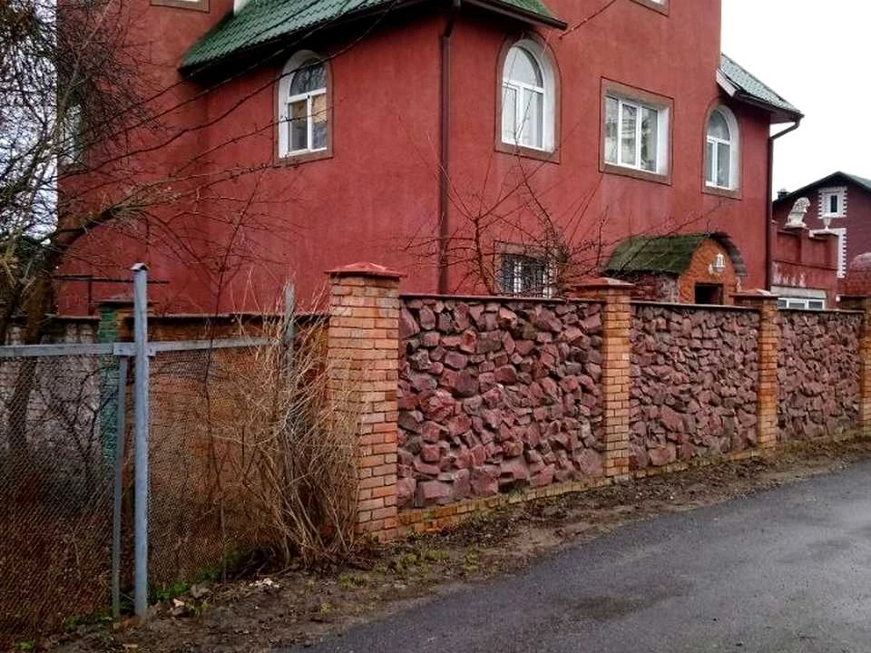 Будинок. Київ, Русанівські сади вул.