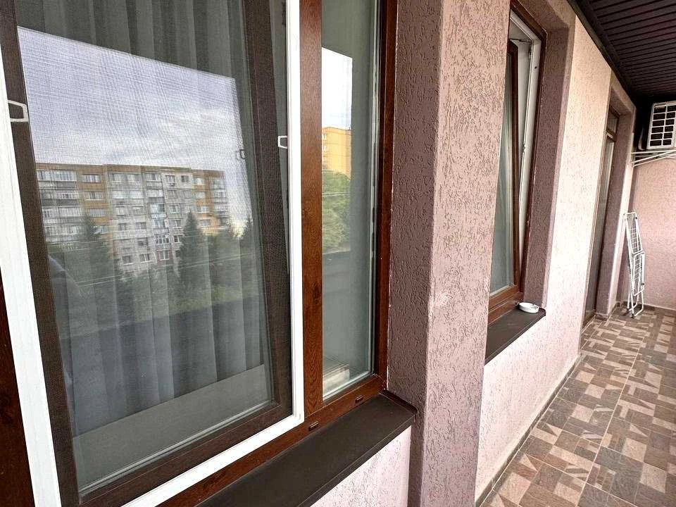 Квартира. Ужгород, Героїв 128-ї Бригади вул. (8 Березня)