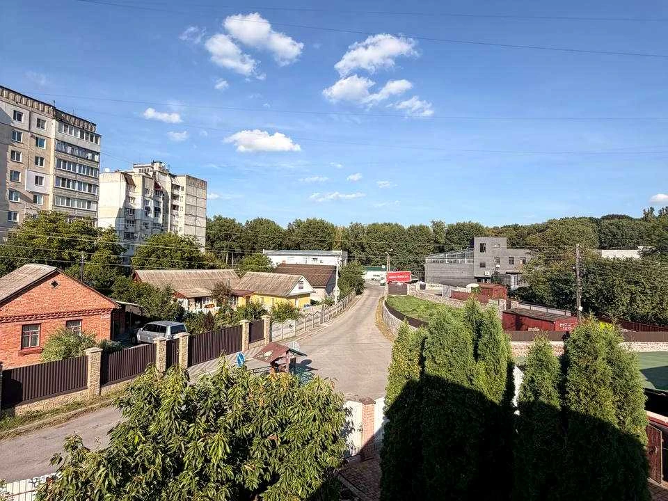Будинок. Хмельницький, Вишнева вул.