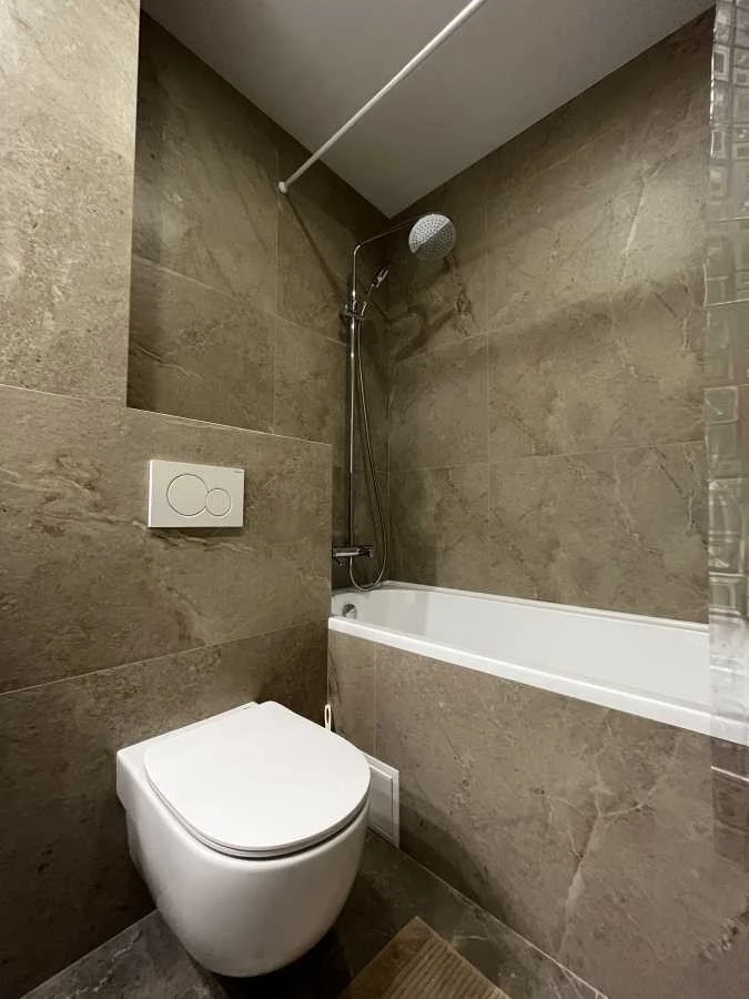 Оренда 1-кімнатної квартири 70 м², Берестейський, 66