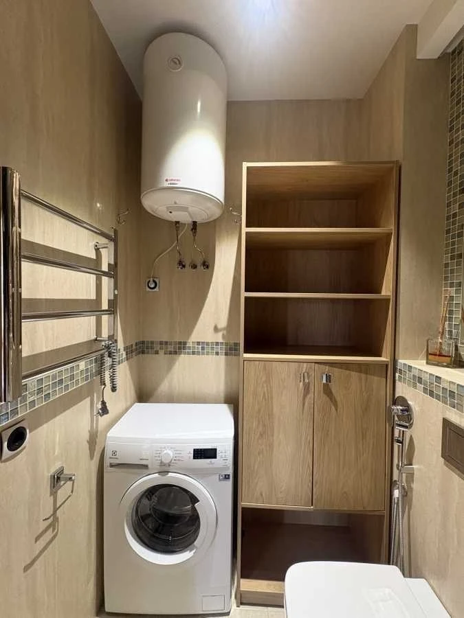 Оренда 1-кімнатної квартири 66 м², Дмитра Луценко вул., 6