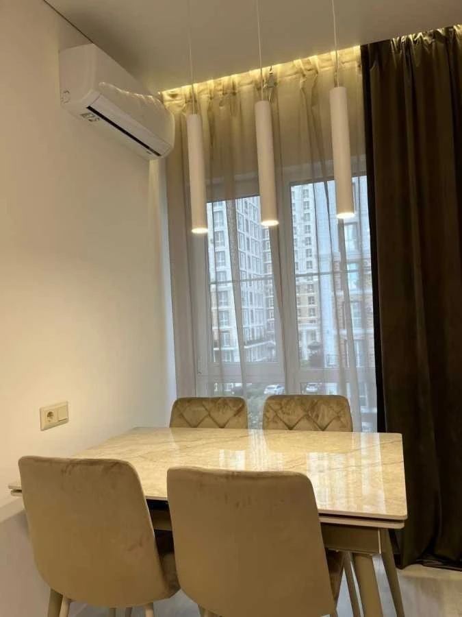 Оренда 2-кімнатної квартири 60 м², Михайла Максимовича вул.,