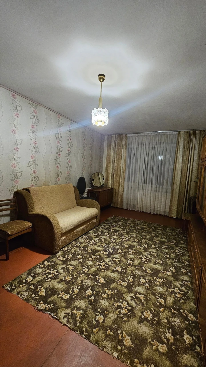 Оренда 1-кімнатної квартири 40 м², Прирічна вул., 17Г