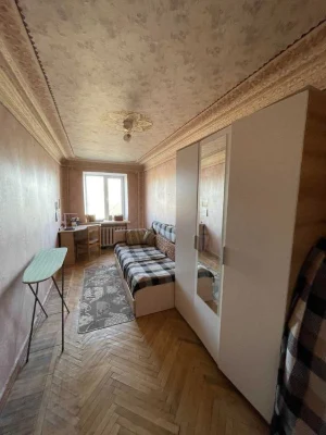Продаж 3к. квартири.  Самий центр міста.