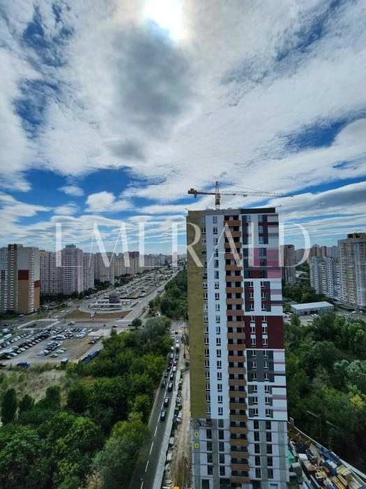 3к квартира в зданому будинку. Вид на озера! БЕЗ % єОселя
