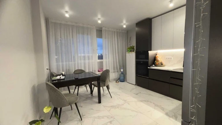 For sale, 2-room apartment, Kadetskyi gai 10, Medovyi residential complex