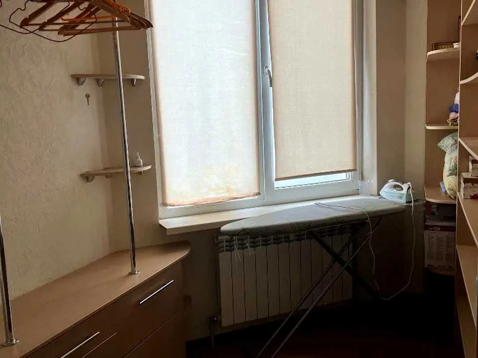 Будинок. Дніпро, Василівська вул.
