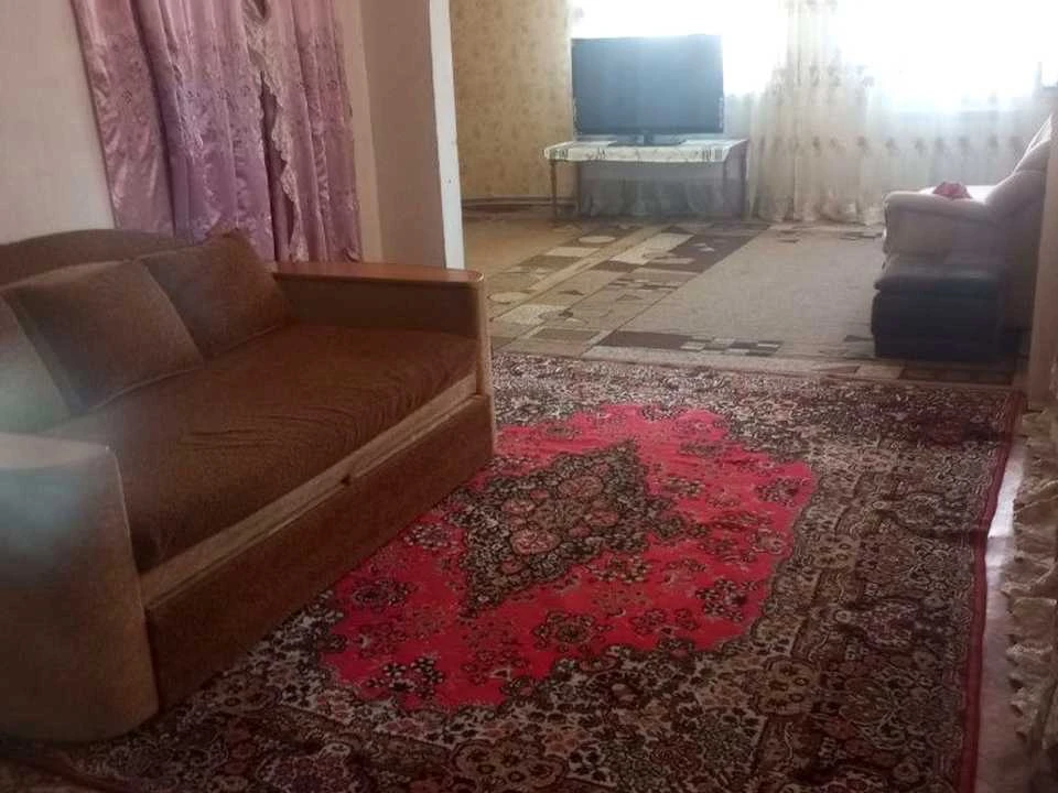 Будинок. Дніпро, Руставелі вул.