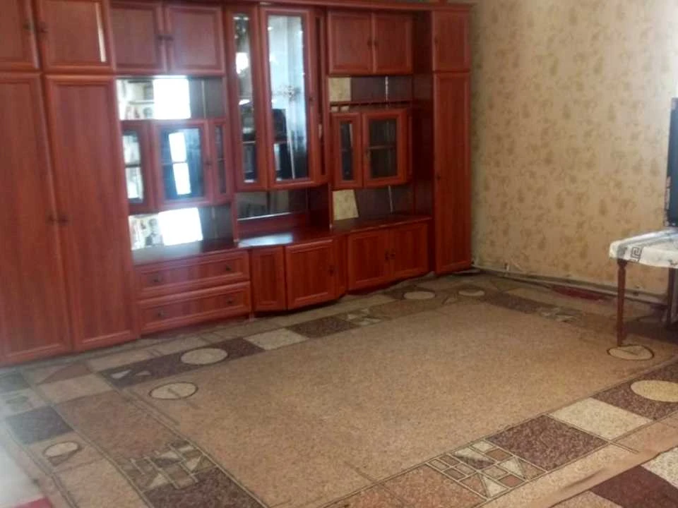 Будинок. Дніпро, Руставелі вул.
