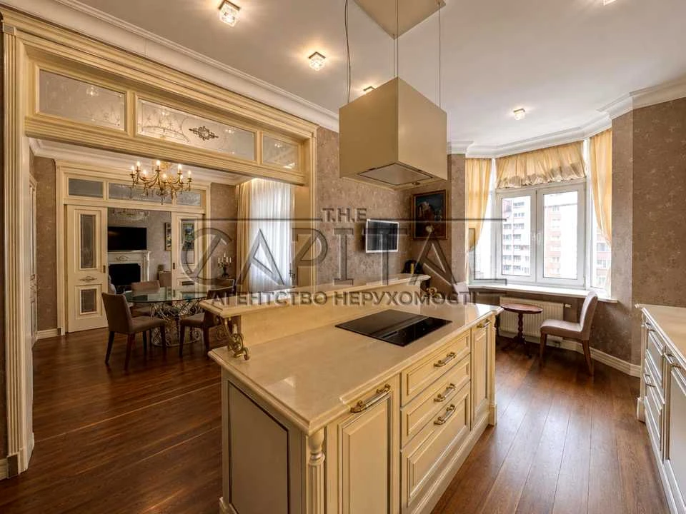 Apartment. Kyiv, Antonovycha St. (Gorky)