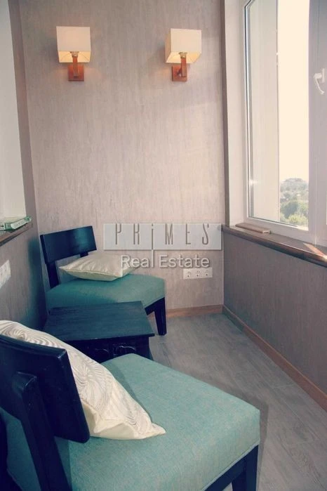 I will sell 2 rooms 80 m2 Novopecherskie Lypky Dragomirova Verhoglyada P