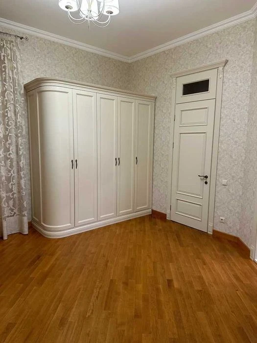 Продаж будинку. 265 м2. Опал: газ, електр, дрова. Київський