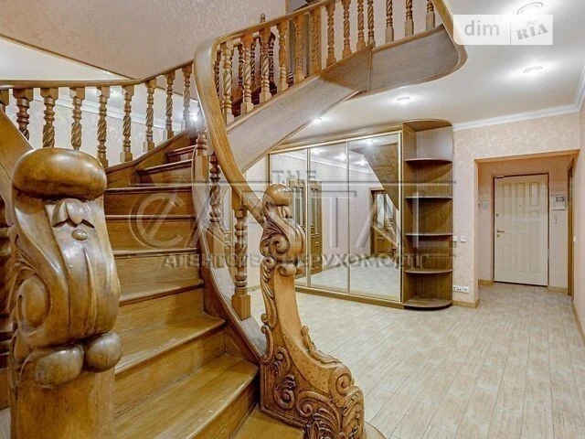Продаж 5к квартири 220 кв. м на вул. Костянтинівська 10 • ID