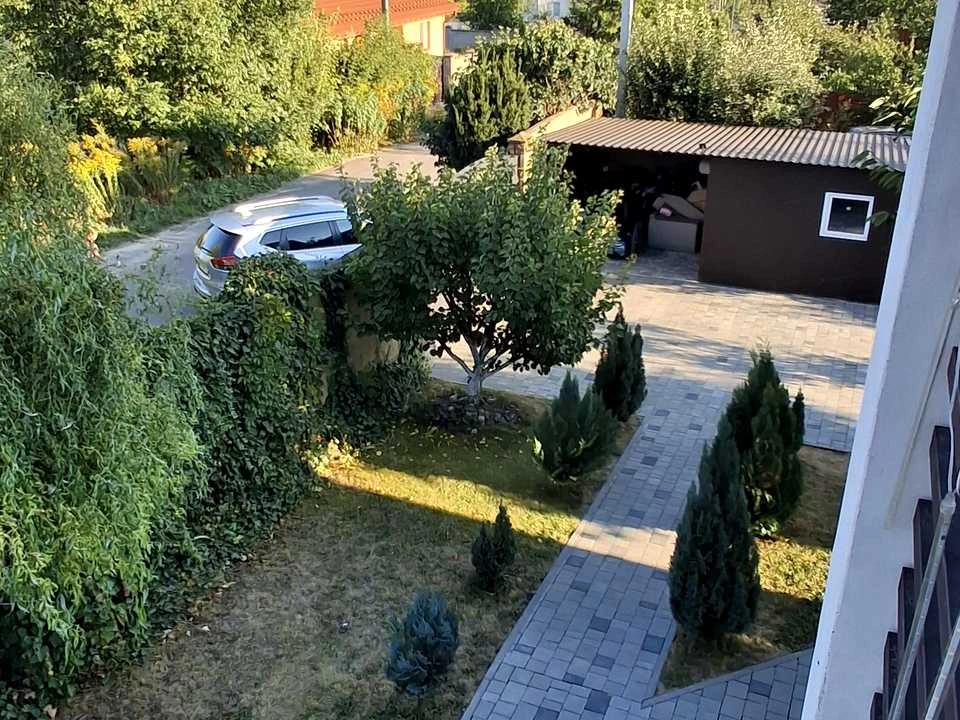 Будинок. Рівне, Виноградна